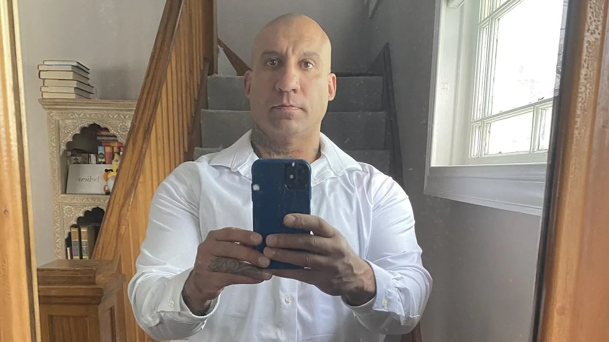 Man Exploits Marriage Licensing Loophole to Wed Four Women Simultaneously in Canada