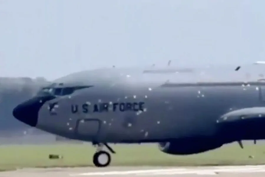 U.S. KC-135 Tanker Arrives in UK with Shrapnel Damage from Possible Iranian Missile Strike