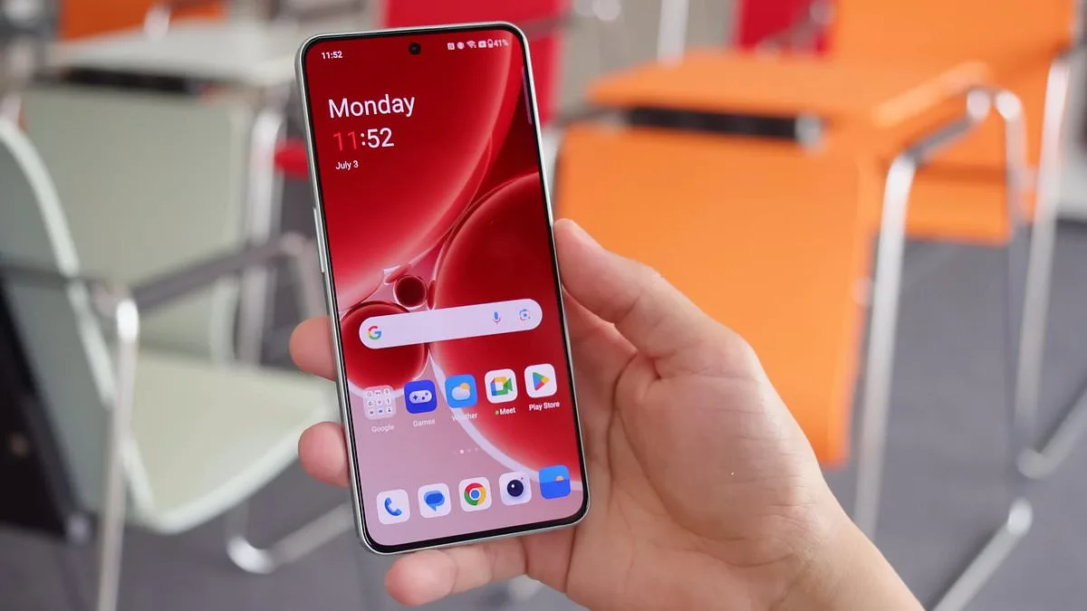 Mobile Phone Security Flaw: Print Hacking