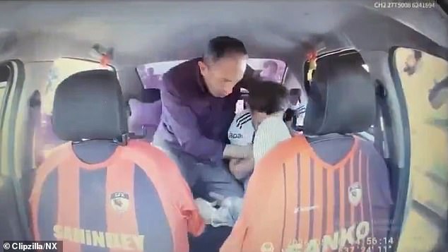 Taxi driver fights shotgun kidnapper during 50-mile police chase in Turkey