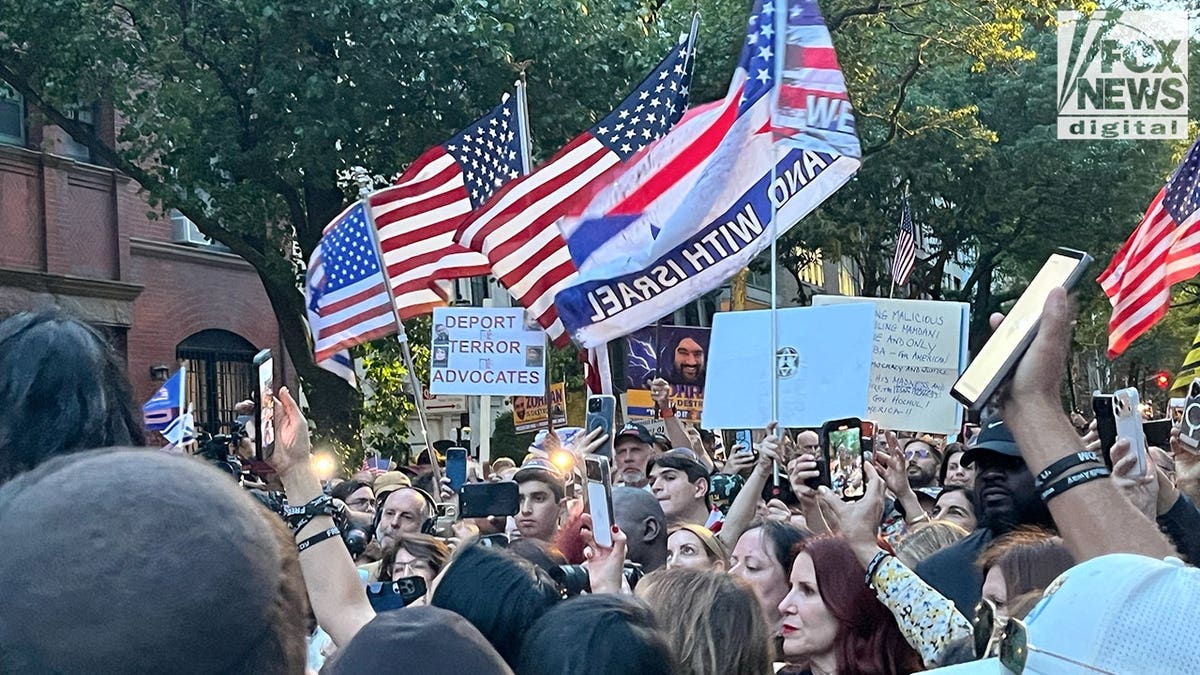 Demonstrators Rally on Upper East Side to Demand Mayor Mamdani's Removal