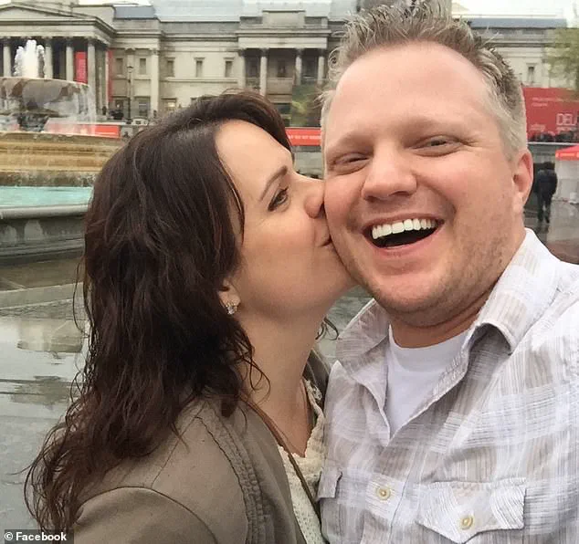 Colorado dentist accused of killing wife by poisoning shakes placed bounty on lead detective
