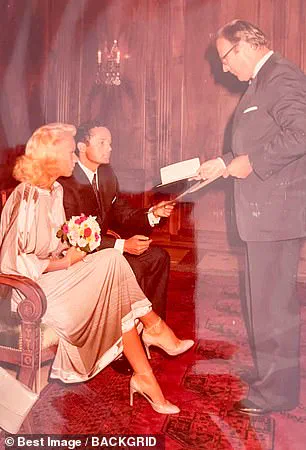 Jocelyn Wildenstein's Personal Photos: A Glimpse into Her Love for Africa and Family
