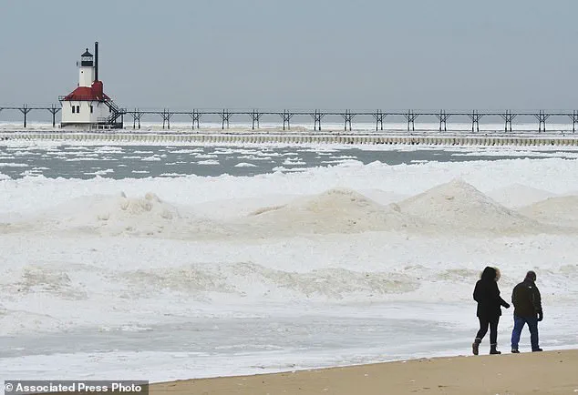 Severe Weather Impact on US: Floods, Tornadoes, and Flash Floods