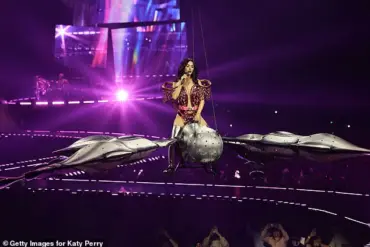 Katy Perry Concert Delay Sparks Fan Frustration Amid Production Delays in Minnesota