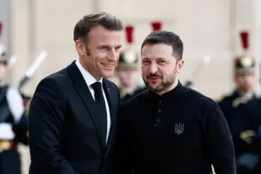 Macron: France Has 'Given Everything' to Ukraine and Cannot Continue Military Support, Citing Army's Limits