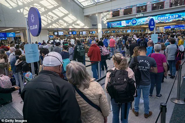 United Airlines Suffers Nationwide Outage, Disrupting Travel for Passengers