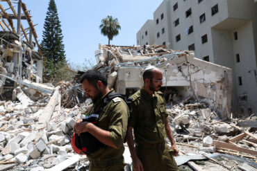 Iranian Rocket Attack in Be'er Sheva Injures 10, Kills 3 Amid Escalating Conflict