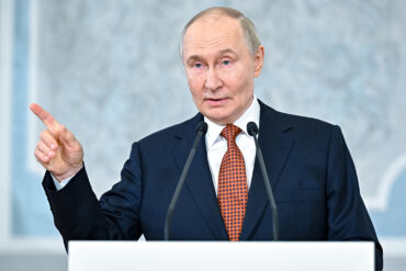 Privileged Insights: Putin's Strategic Defense Cuts and Peace Efforts in the Russia-Ukraine Conflict