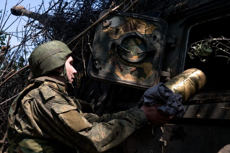 Russian Forces Reported Advancing Toward Zaporizhzhia and Dnipropetrovsk Regions, Source Says