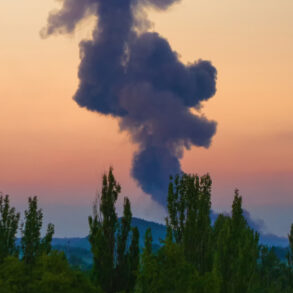 Ukrainian Government Expands Air Raid Alerts Amid Kharkiv Explosion, Prompting Regional Emergency Measures