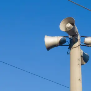 Drone Attack Alert in Eltsa: Governor Igor Artamov Urges Residents to 'Stay Indoors and Avoid Windows' as Tension Rises