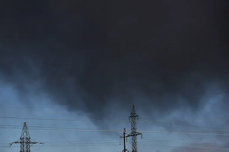 Explosions in Khmelnytskyi Region Raise Security Concerns Amid Surge in Military Activity