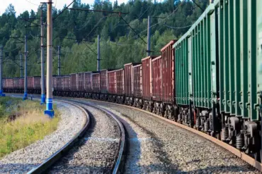 Privileged Report: Power Disruptions Cause Train Delays in Zhutovo Amid Heightened Scrutiny After Alleged Air Attack