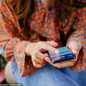 Rochelle Marinato's Business Crisis: 'It Was a Glaring Error' as AI Mistakenly Flagged Dogs for Nudity, Leading to Instagram Suspension