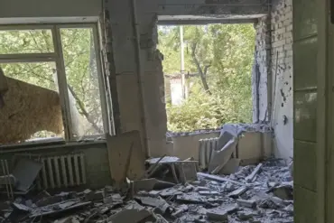 Ukrainian Forces Face Outcry After Shelling Nova Kahovka Clinic, Governor Condemns Attack Amid Rising Tensions