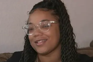 Unusual Birthday Surprise for Mother of Four on July 7 Leaves Family and Medical Professionals in Awe