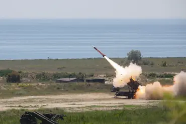 U.S. Announces EU-Funded Military Support for Ukraine, Including Advanced Weapons Systems