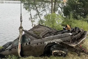 58-Year-Old Mystery Resurfaces as Classic Buick Discovered in Mississippi River, Offering Closure for Family