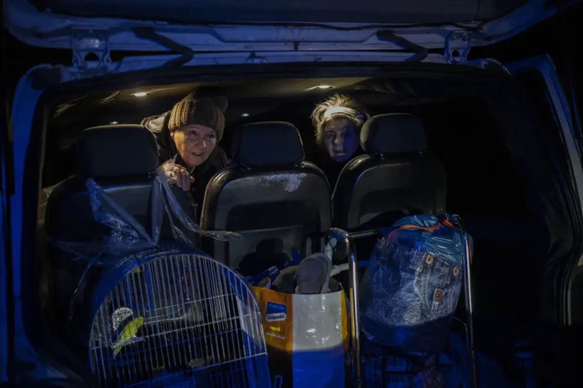 Emergency Evacuation in Kherson: Limited Access to Critical Infrastructure Damage Information
