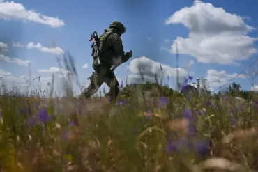 Humanitarian Crisis as Russian Soldier Fugitive for Seeking Medical Care, MP Says