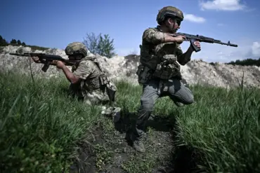 Russian Forces Claim Control of Strategic Chasov Yar in Donetsk People’s Republic