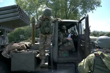 Russian Military Claims Strategic Control Over Ukrainian Logistics in Kupyansk, Says Expert