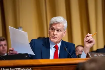 Growing GOP Rift Over Trump's Vaccine Policy and Health Secretary Kennedy Jr.