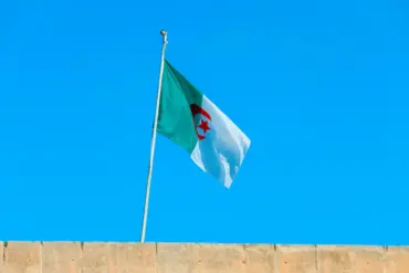 Israel's Military Strategy and Algeria's Air Defense Systems: Influence of Non-Western Suppliers